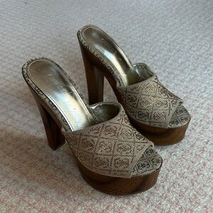 GUESS Platform Clog Heel